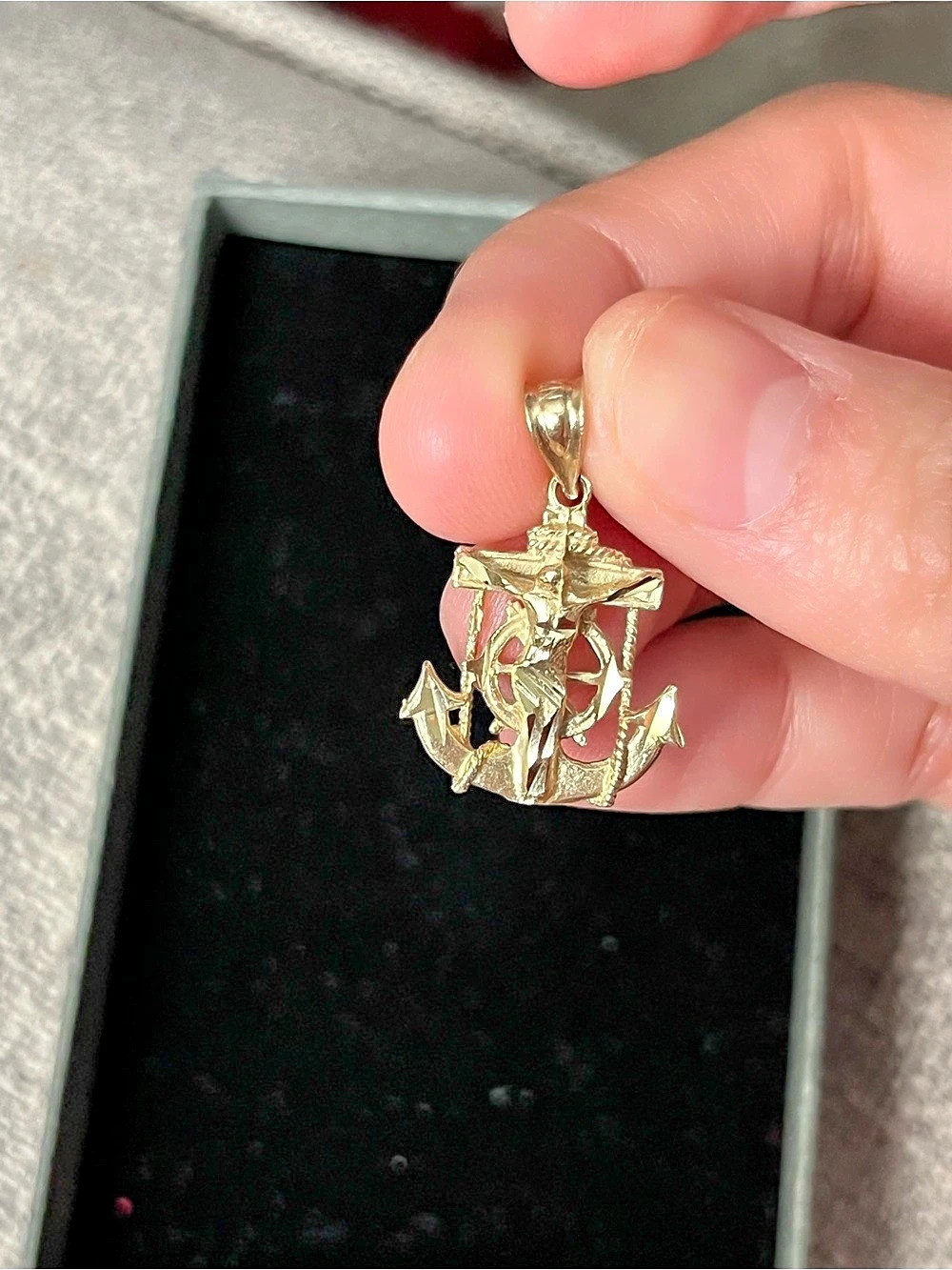 Anchor Pendant Necklace in Gold 14K